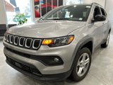 Used 2023 Jeep Compass Latitude image 3