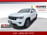 Used 2018 Jeep Grand Cherokee Limited w/ Luxury Group II image 2