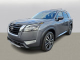 New 2025 Nissan Pathfinder Platinum image 2