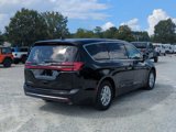 New 2026 Chrysler Pacifica Select image 5