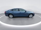 Used 2025 Chevrolet Malibu LT image 3