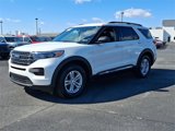 Certified 2023 Ford Explorer XLT image 3