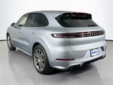 Used 2024 Porsche Cayenne image 4