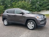 Used 2022 Jeep Compass Latitude image 2