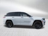 New 2025 Jeep Grand Cherokee Summit image 2