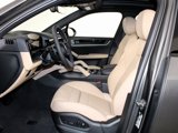 New 2025 Porsche Cayenne image 5