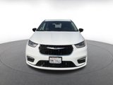 Used 2024 Chrysler Pacifica Touring-L image 5
