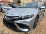 Used 2021 Toyota Camry SE image 3