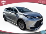 Used 2022 Toyota Sienna LE image 2