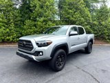 Used 2016 Toyota Tacoma TRD Off-Road image 2