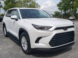 Used 2024 Toyota Grand Highlander XLE image 2