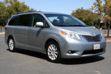 Used 2015 Toyota Sienna XLE Premium image 2