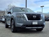 New 2025 Nissan Pathfinder Platinum image 2
