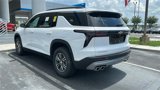 Used 2025 Chevrolet Traverse LT image 5