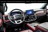 Used 2024 Ford Expedition Limited image 5