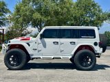 Used 2025 Jeep Wrangler Unlimited Sahara image 2