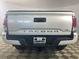 Used 2022 Toyota Tacoma TRD Sport image 6