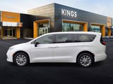 New 2025 Chrysler Pacifica Select image 3