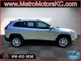 Used 2018 Jeep Cherokee Latitude w/ Cold Weather Group image 6