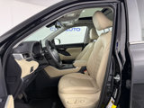 Used 2023 Toyota Highlander XLE image 2