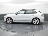 New 2025 Porsche Cayenne GTS image 2