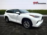 Used 2024 Toyota Highlander XLE image 6