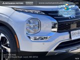 New 2025 Mitsubishi Outlander SE image 2