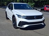 Used 2024 Volkswagen Tiguan SE R-Line image 2