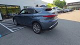 Used 2024 Toyota Venza Limited image 4
