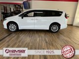 New 2025 Chrysler Pacifica Select image 2