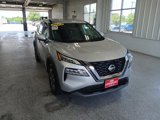Used 2023 Nissan Rogue SV image 2