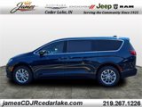 New 2025 Chrysler Pacifica Select image 2