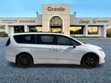 New 2025 Chrysler Pacifica Limited image 2