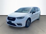 New 2025 Chrysler Pacifica Select image 3