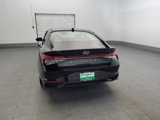 Used 2022 Hyundai Elantra SEL image 6