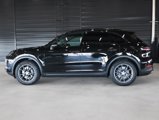 Certified 2025 Porsche Cayenne image 2