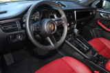 Certified 2025 Porsche Macan image 4