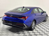 Used 2024 Hyundai Elantra SE image 5