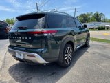 Used 2024 Nissan Pathfinder Platinum image 6