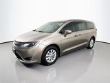 Used 2018 Chrysler Pacifica Touring Plus image 3