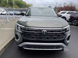 Used 2024 Volkswagen Atlas Peak Edition SEL image 5
