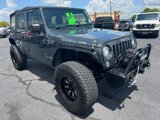 Used 2017 Jeep Wrangler Unlimited Rubicon w/ Connectivity Group image 4