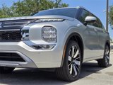 New 2025 Mitsubishi Outlander SEL image 3