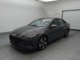 Used 2023 Hyundai Elantra SEL w/ Convenience Package image 2