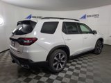 New 2025 Honda Pilot Touring image 5