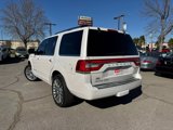 Used 2017 Lincoln Navigator Select image 5