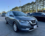 Used 2018 Nissan Rogue S image 2