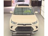 Used 2024 Toyota Grand Highlander Platinum image 2