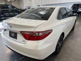 Used 2016 Toyota Camry SE image 5
