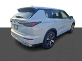 New 2025 Mitsubishi Outlander SE image 4